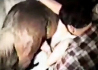 Chick enjoys rough zoo sex with a horse before horny voyeurs’ eyes